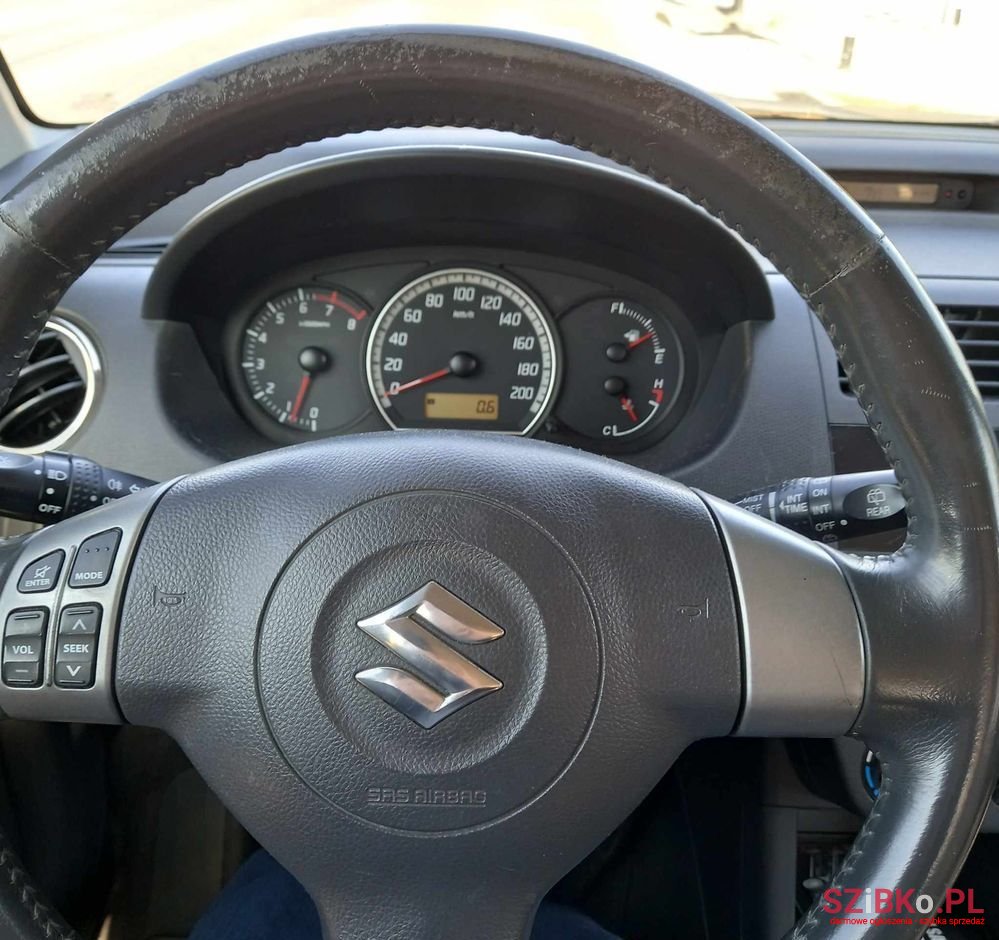 2006' Suzuki Swift 1.3 4X4 Comfort photo #1