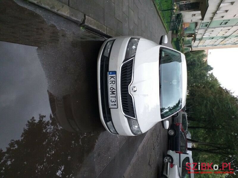 2015' Skoda Rapid photo #3