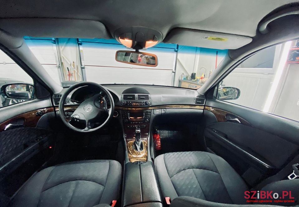 2003' Mercedes-Benz Klasa E photo #6