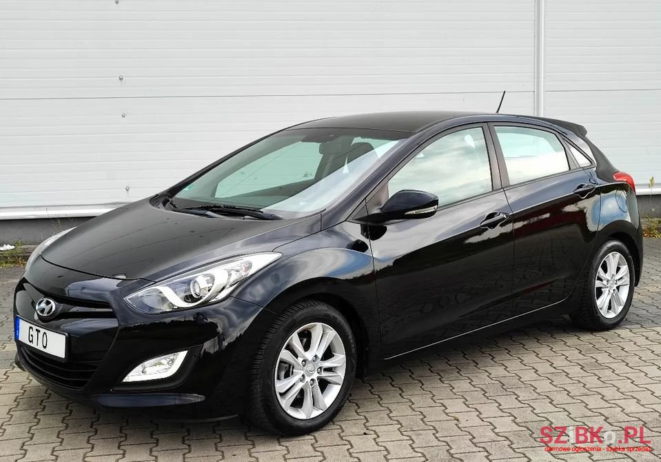 2012' Hyundai i30 photo #1