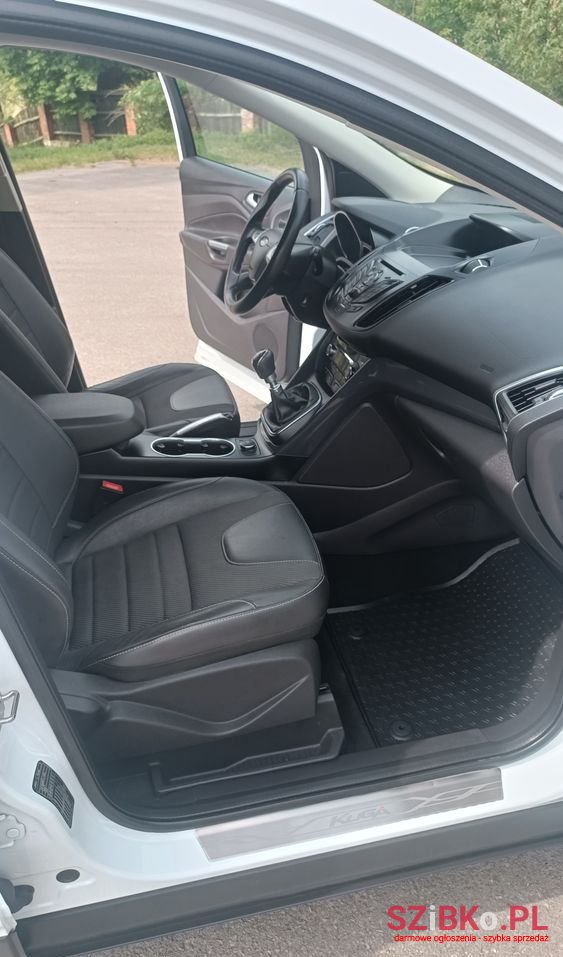 2013' Ford Kuga photo #4