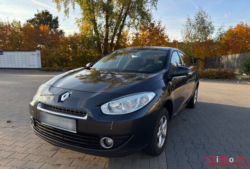 2011' Renault Fluence 1.6 16V Expression photo #1