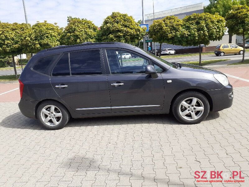 2007' Kia Carens photo #1