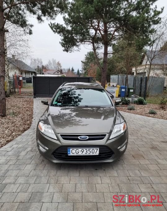 2012' Ford Mondeo photo #2