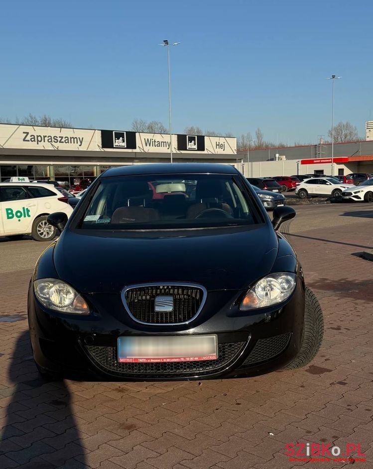 2006' SEAT Leon photo #2