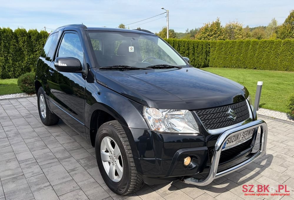 2012' Suzuki Grand Vitara photo #2