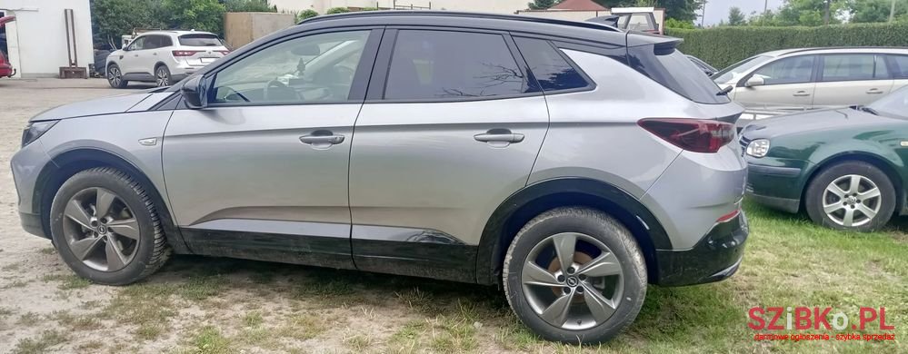 2022' Opel Grandland X photo #3