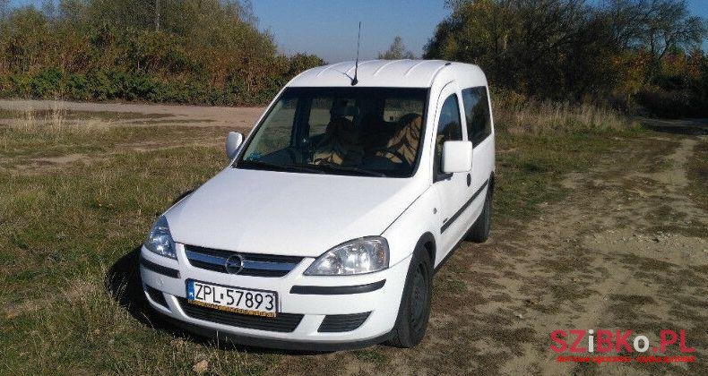 2006' Opel Combo photo #1