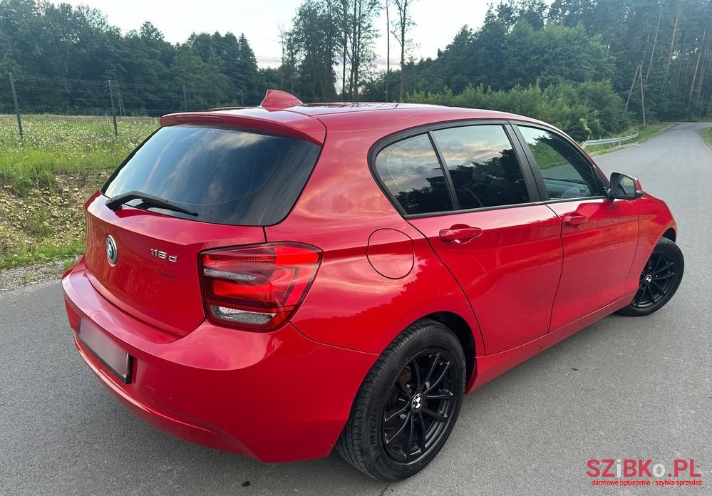 2012' BMW 1 Series 116D photo #4