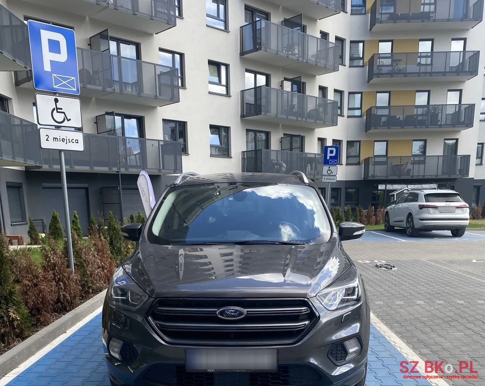 2018' Ford Kuga 2.0 Tdci 4X4 Titanium photo #1