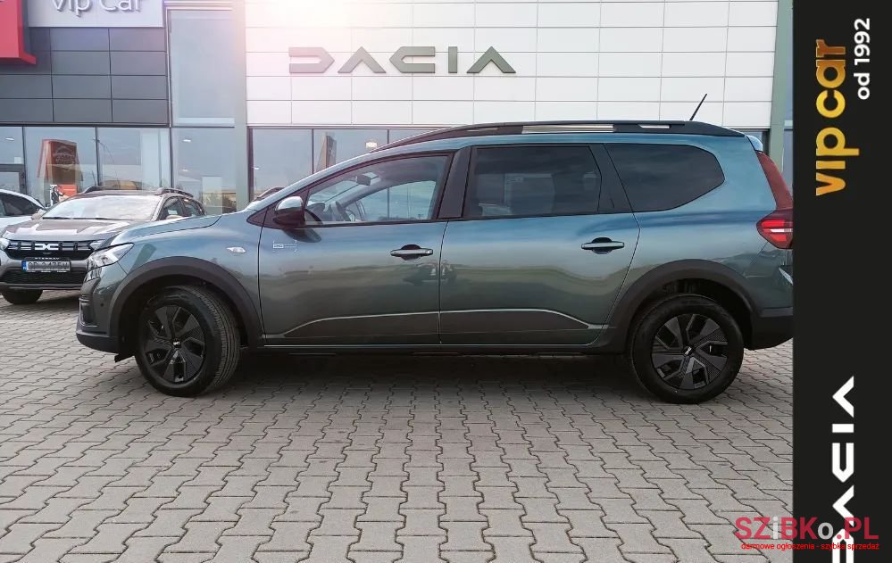 2024' Dacia Jogger photo #5