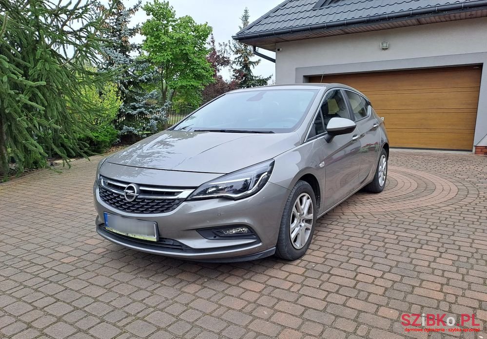 2016' Opel Astra 1.4 T Enjoy photo #3