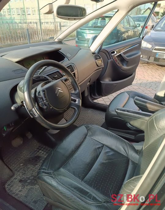 2008' Citroen C4 Grand Picasso photo #2