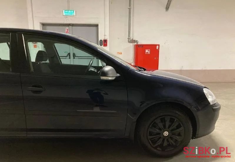 2007' Volkswagen Golf photo #4