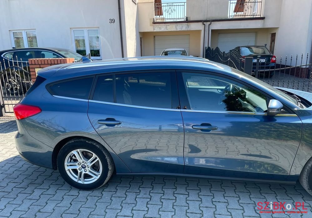 2021' Ford Focus photo #2