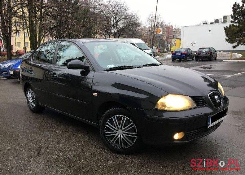 2004' SEAT Cordoba photo #1