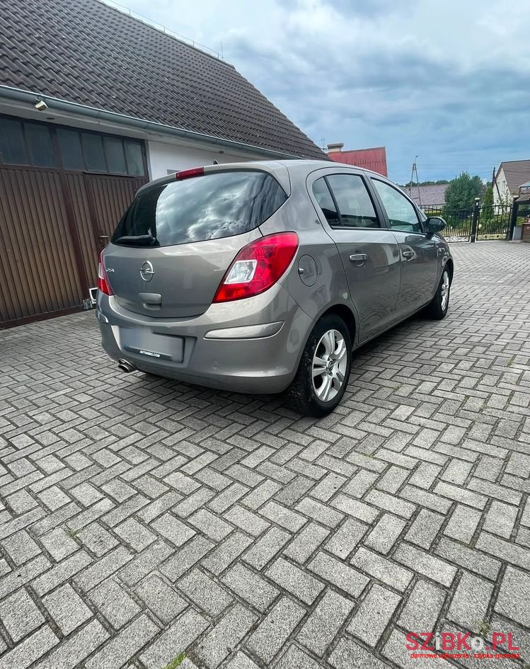 2011' Opel Corsa 1.4 16V Cosmo photo #5