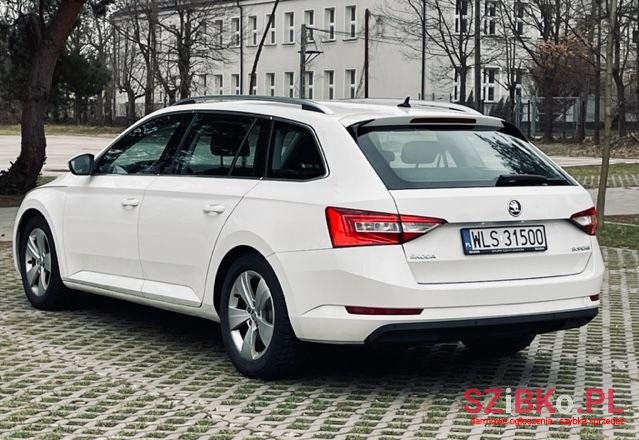 2019' Skoda Superb photo #4