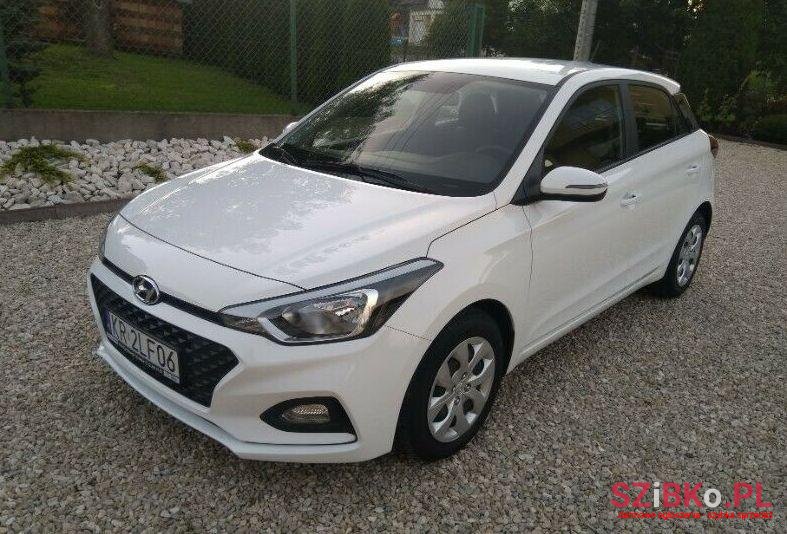2019' Hyundai i20 photo #1