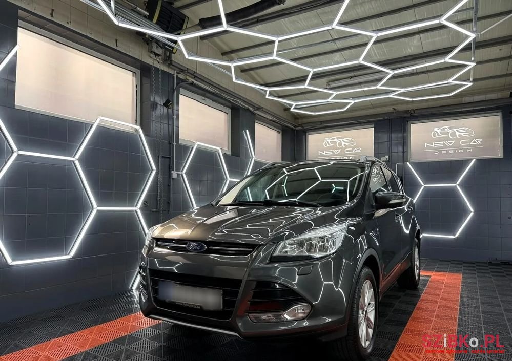 2015' Ford Kuga 1.5 Ecoboost 2X4 Titanium photo #2