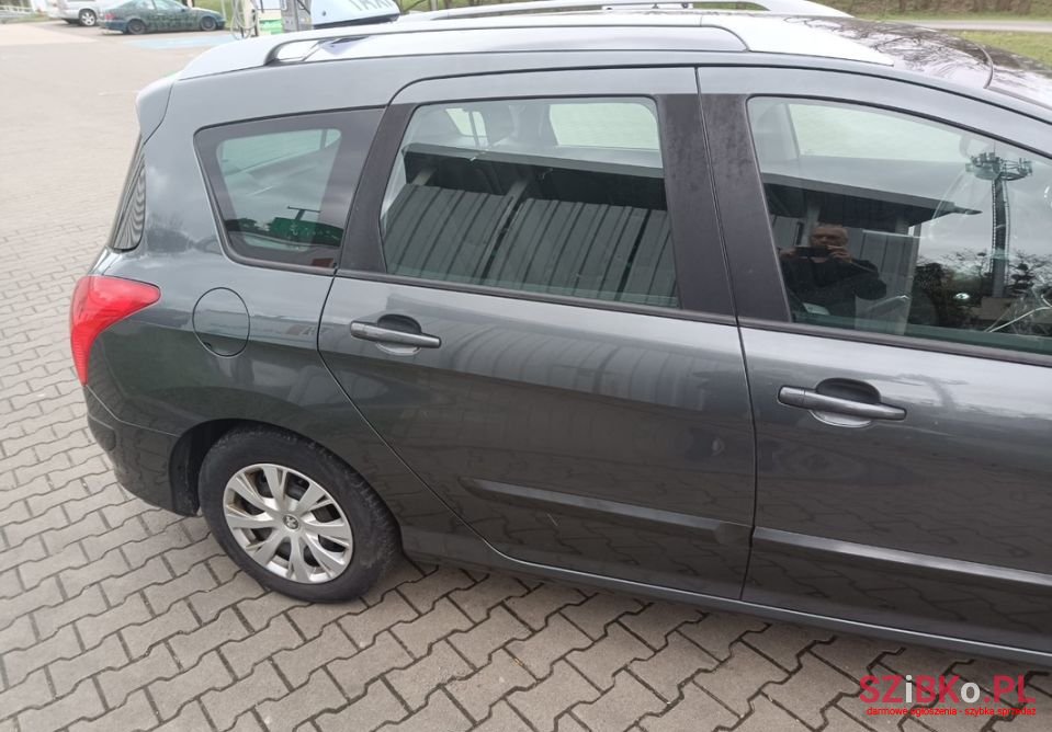 2008' Peugeot 308 photo #6