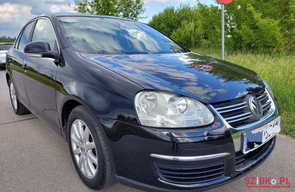 2008' Volkswagen Jetta photo #5