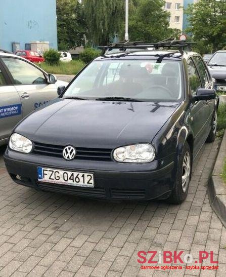 1998' Volkswagen Golf photo #1