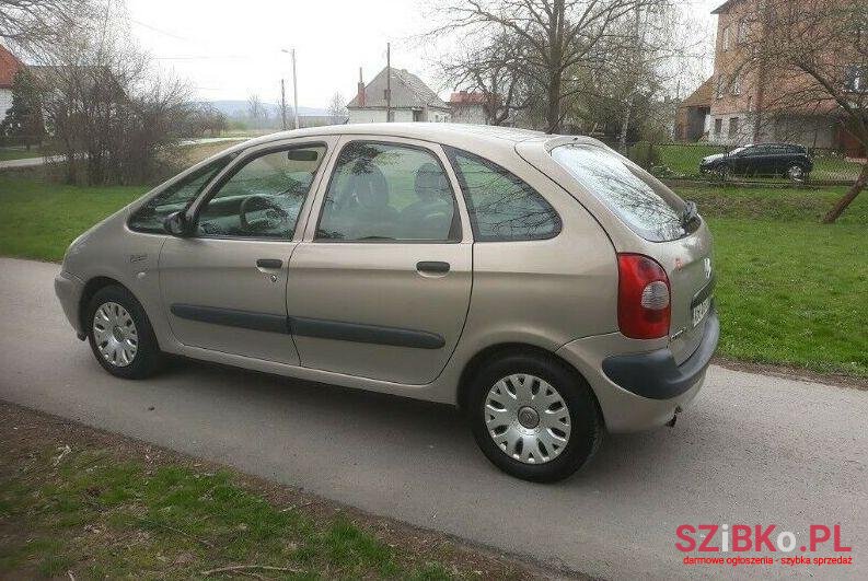 2003' Citroen Xsara Xsara Picasso photo #4