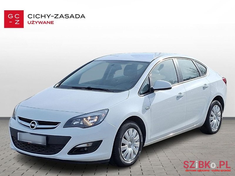 2018' Opel Astra photo #1