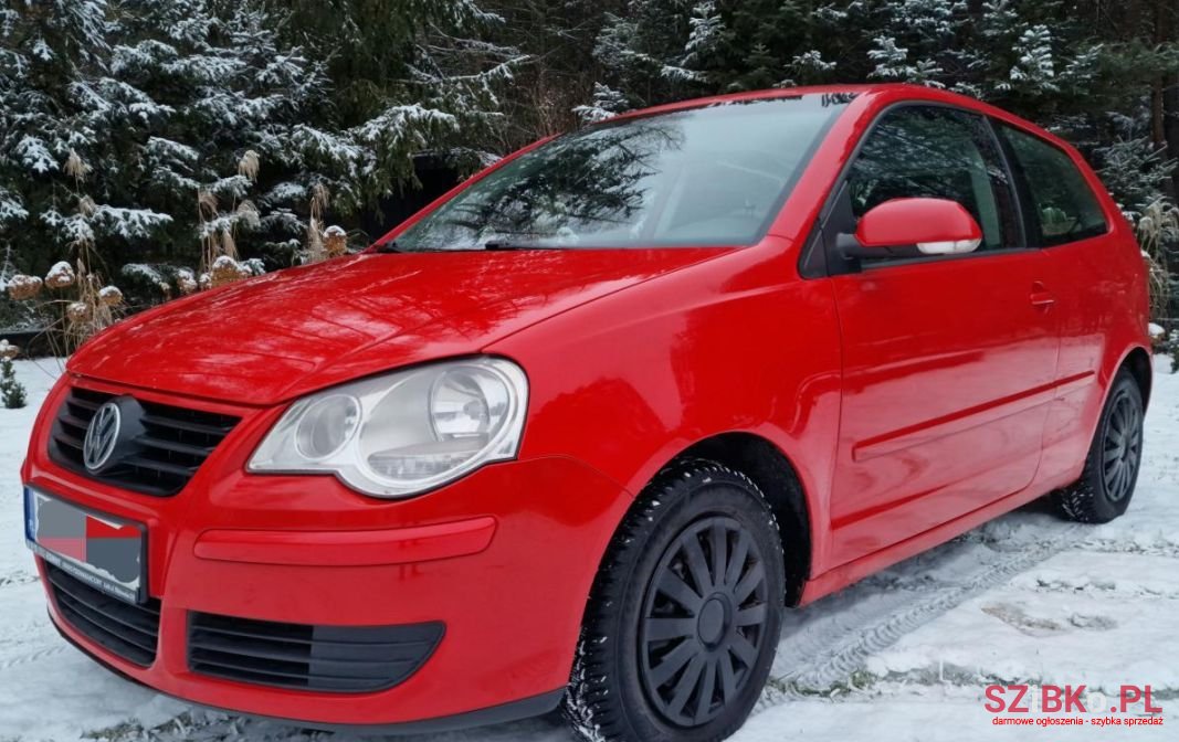 2005' Volkswagen Polo photo #1