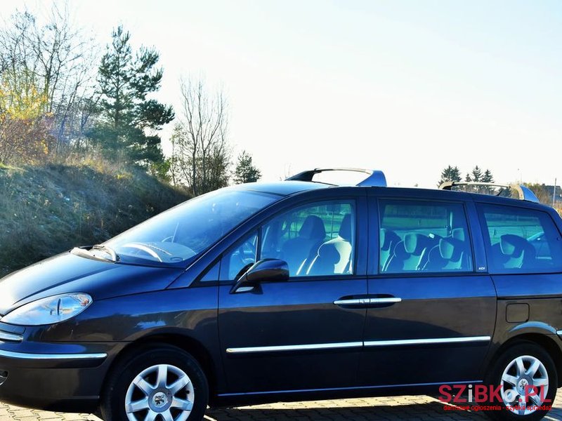 2009' Peugeot 807 2.0 Hdi Premium photo #6