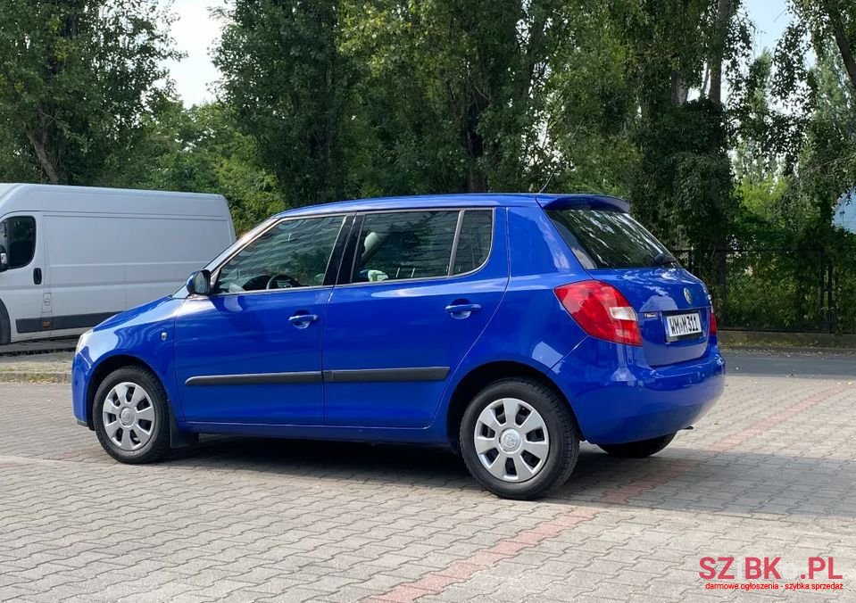 2008' Skoda Fabia photo #2