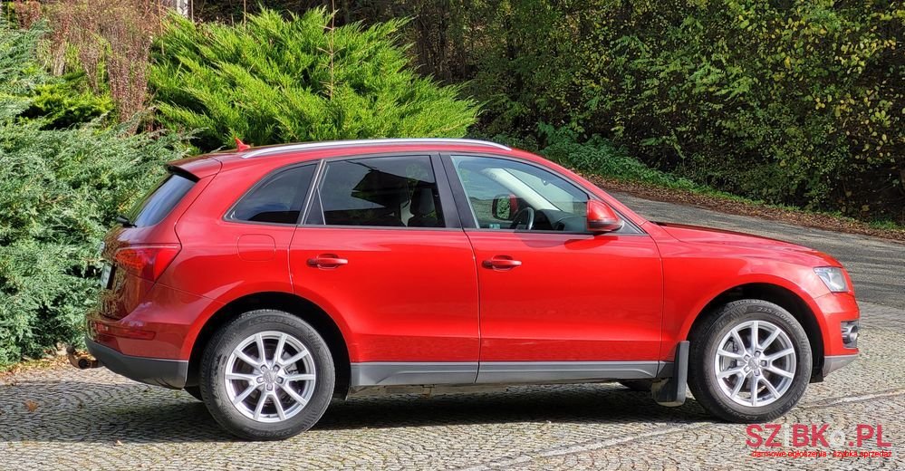 2010' Audi Q5 photo #5