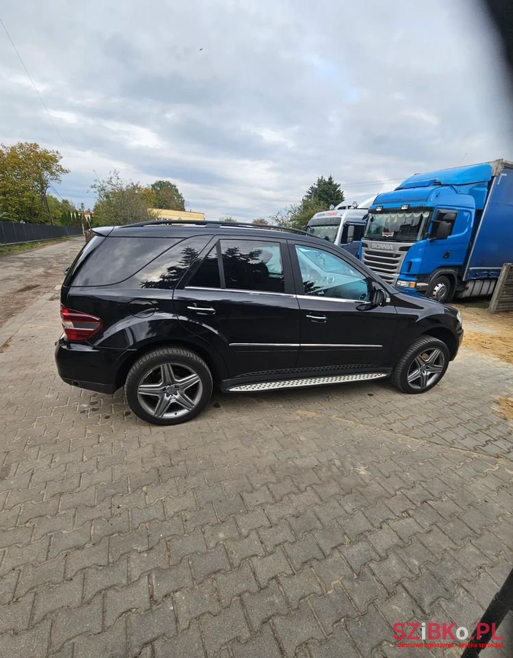 2007' Mercedes-Benz Ml 350 4-Matic photo #6