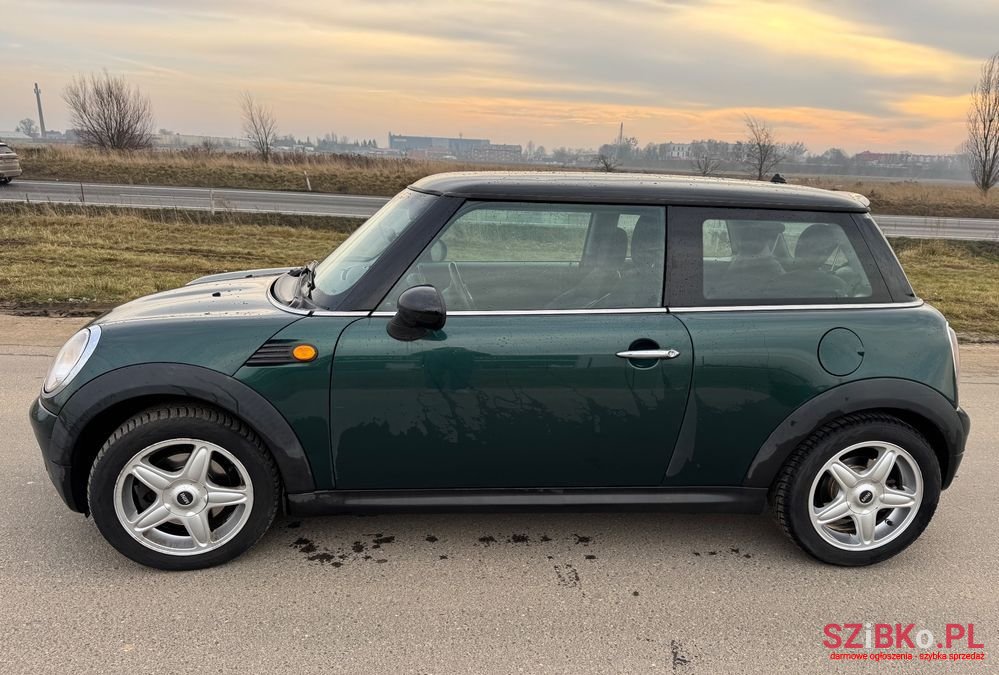 2007' MINI Cooper photo #2