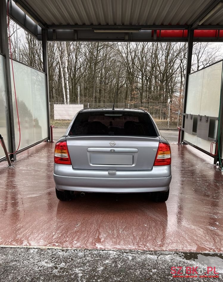 2008' Opel Astra 1.6 Start photo #5