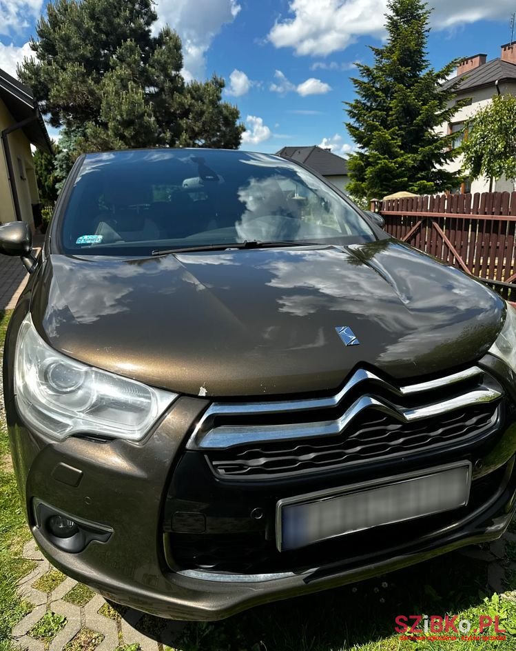 2012' Citroen DS4 photo #6