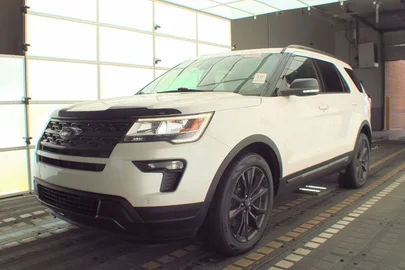 2018' Ford Explorer
