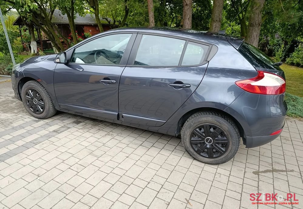 2014' Renault Megane Grandtour photo #3