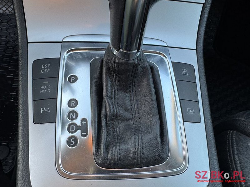 2008' Volkswagen Passat 2.0 Tdi Dpf Dsg photo #3