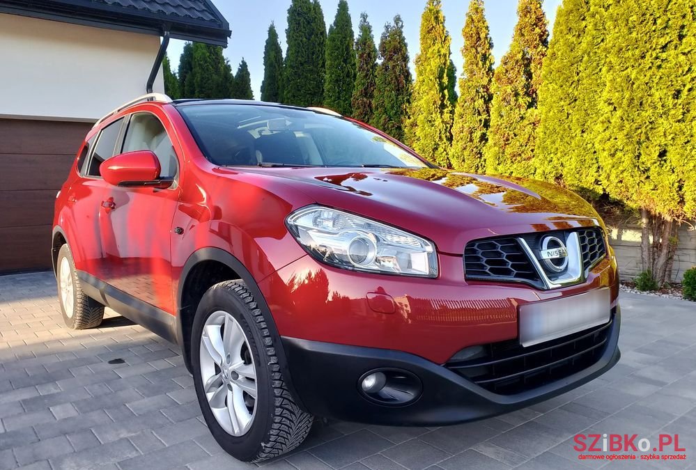 2010' Nissan Qashqai+2 photo #5