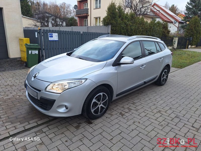 2010' Renault Megane photo #1