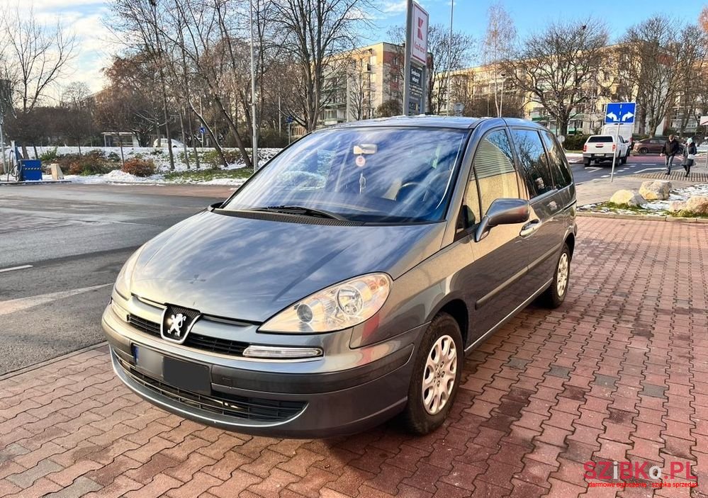 2005' Peugeot 807 photo #1