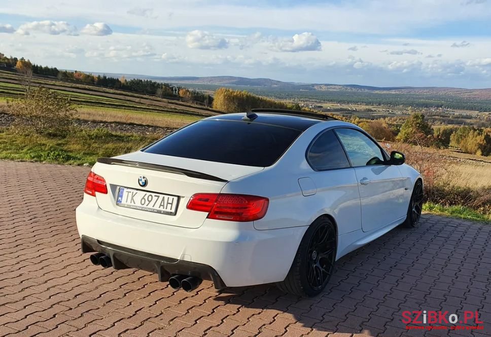 2011' BMW Seria 3 photo #4