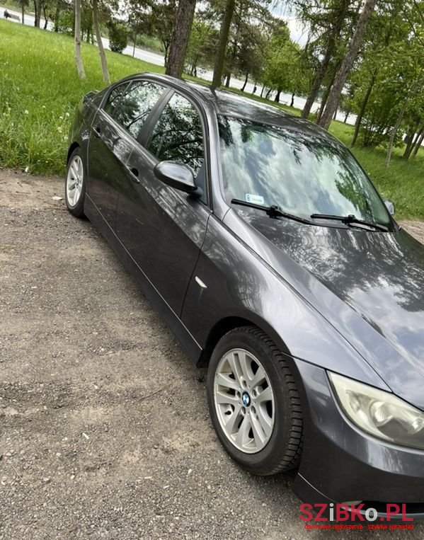 2005' BMW 3 Series photo #2