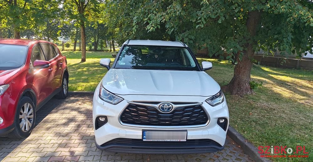 2021' Toyota Highlander photo #2