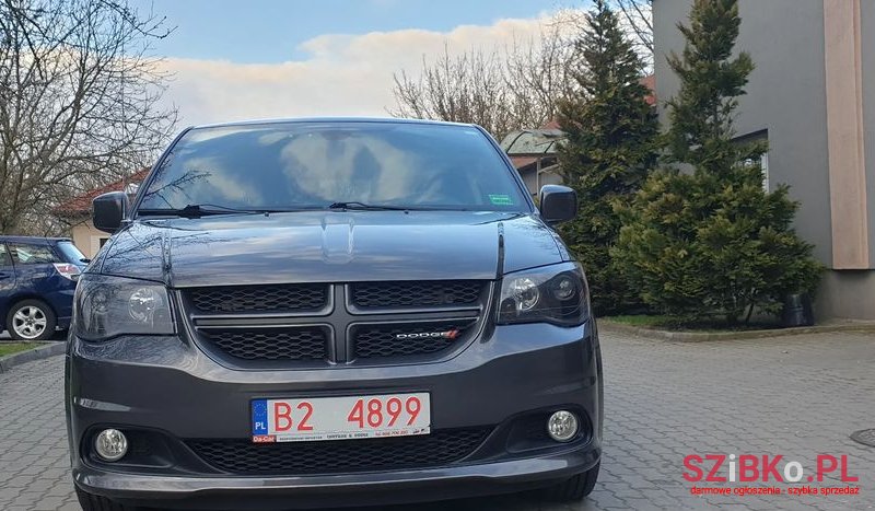 2019' Dodge Grand Caravan photo #2