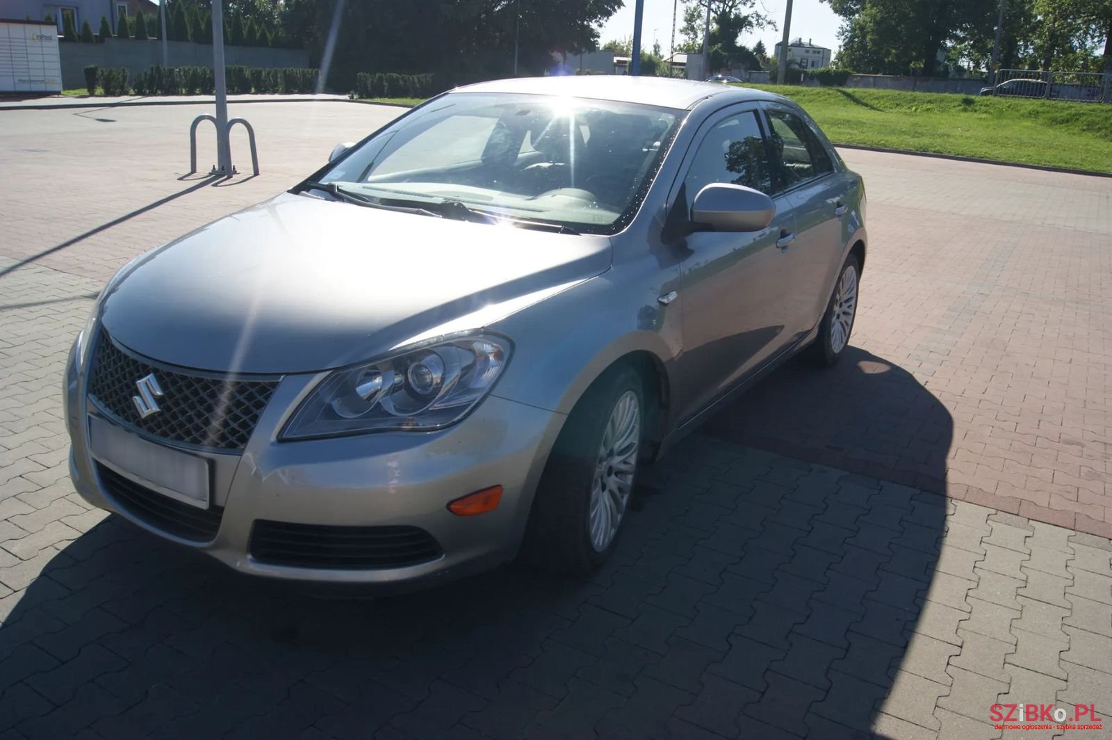 2012' Suzuki Kizashi photo #1