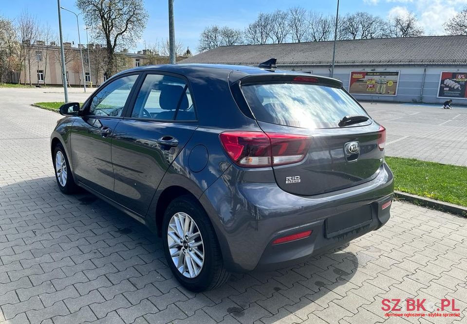 2020' Kia Rio photo #3