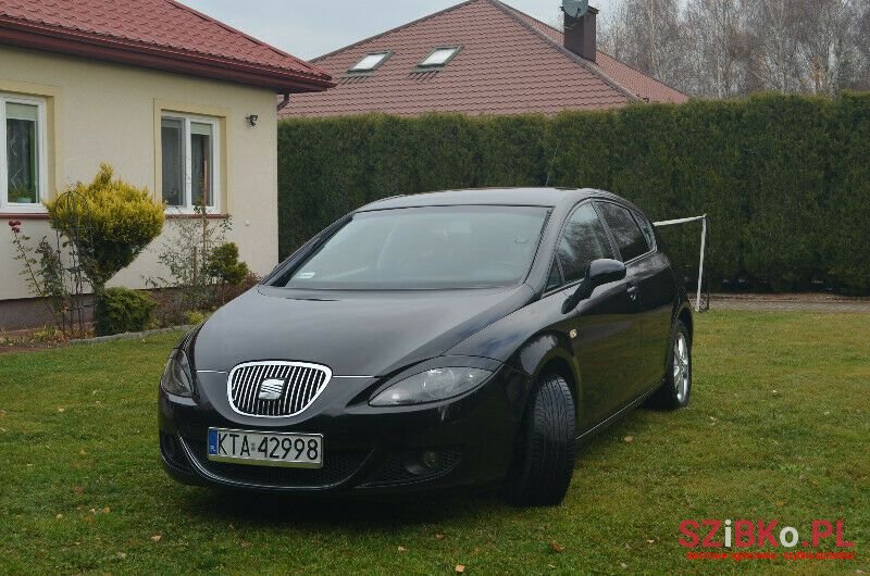 2007' SEAT Leon photo #5